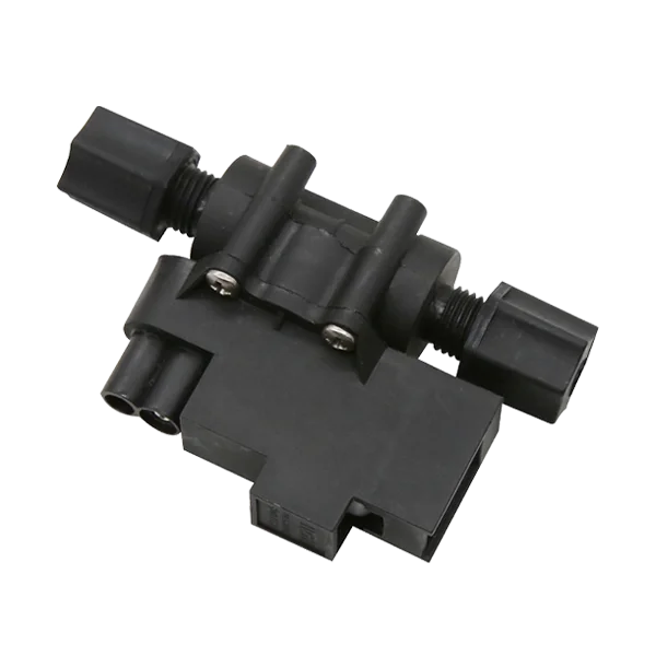 A female thread high-pressure switch for a water purifier