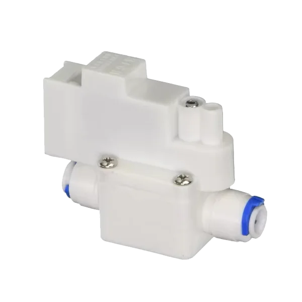 A quick-connect high-pressure switch for a water purifier